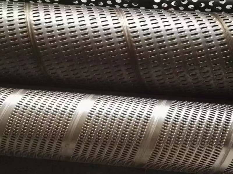 upfiles/perforated-filter-series/spiral-welded-perforated-tube/6.jpg